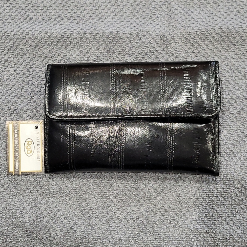 NWT!!! Cute Black Wallet!!!